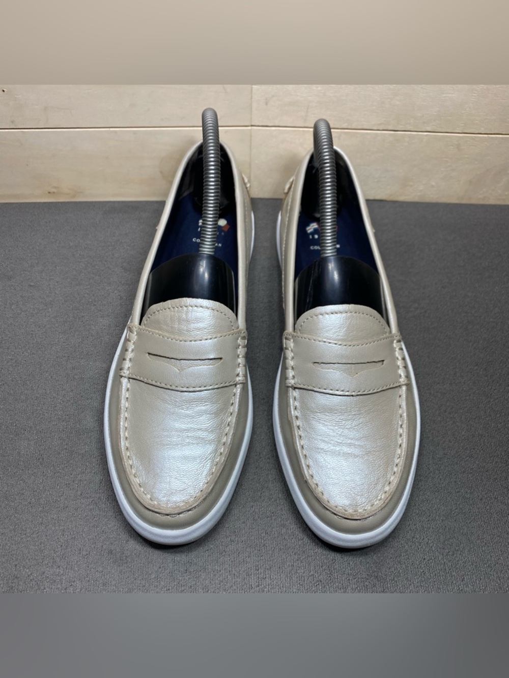 Cole Haan Nantucket Slip-On Loafers Women's Size 7.5 Shoes B Beige Leather - Picture 7 of 11